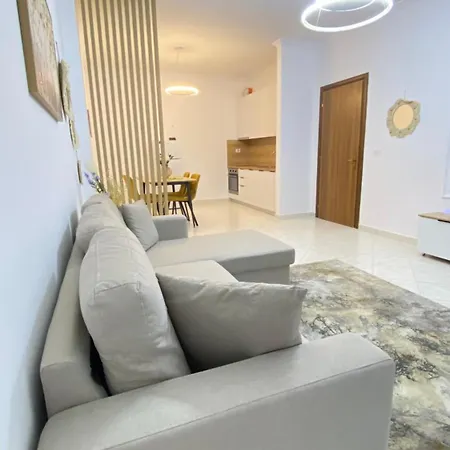 Apartment Ina Apartament *